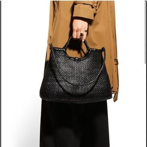 Dragon Diffusion Madame Mariam in Black